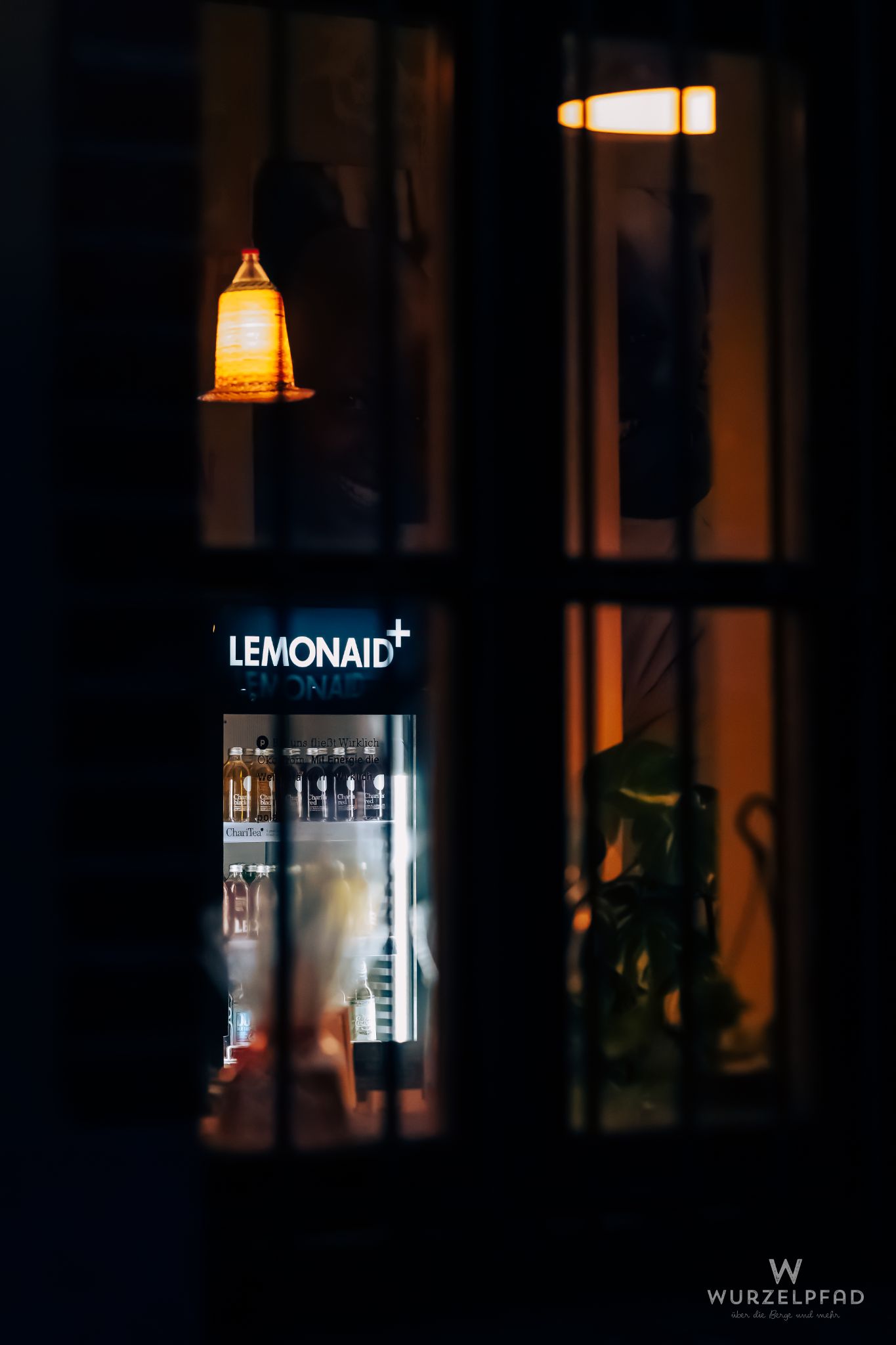 Café im Bahnhofsgebäude