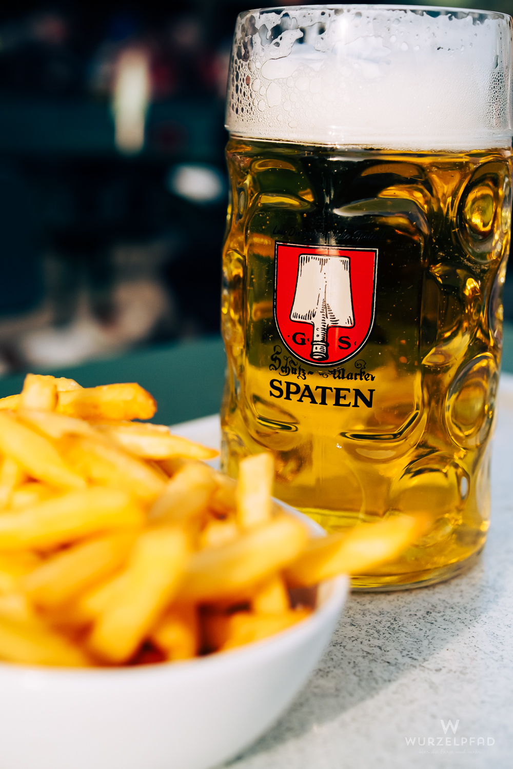 Die erste frische Mass des Jahres in der Kugleralm