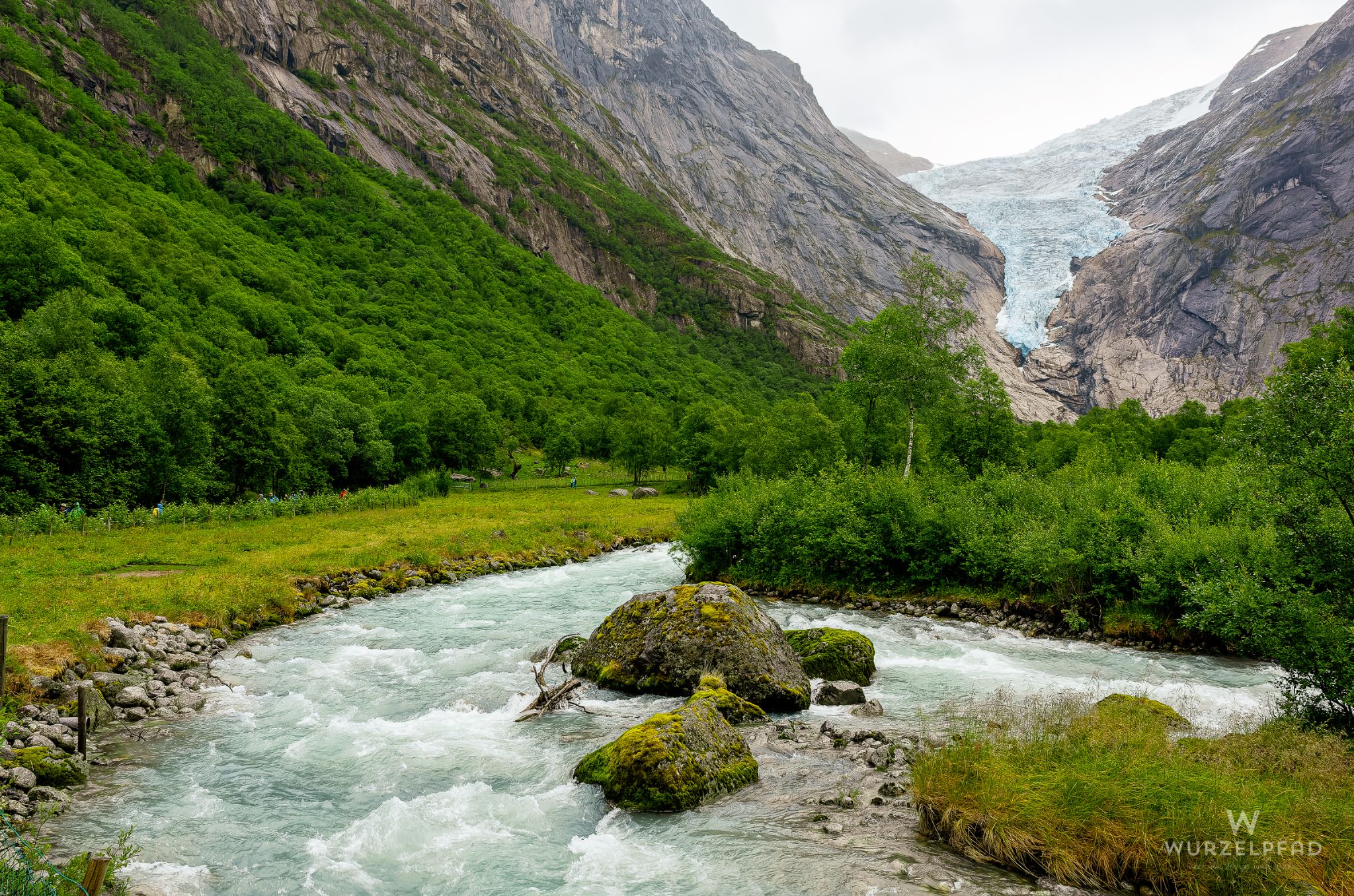 2016 07 17 Briksdalsbreen 0005