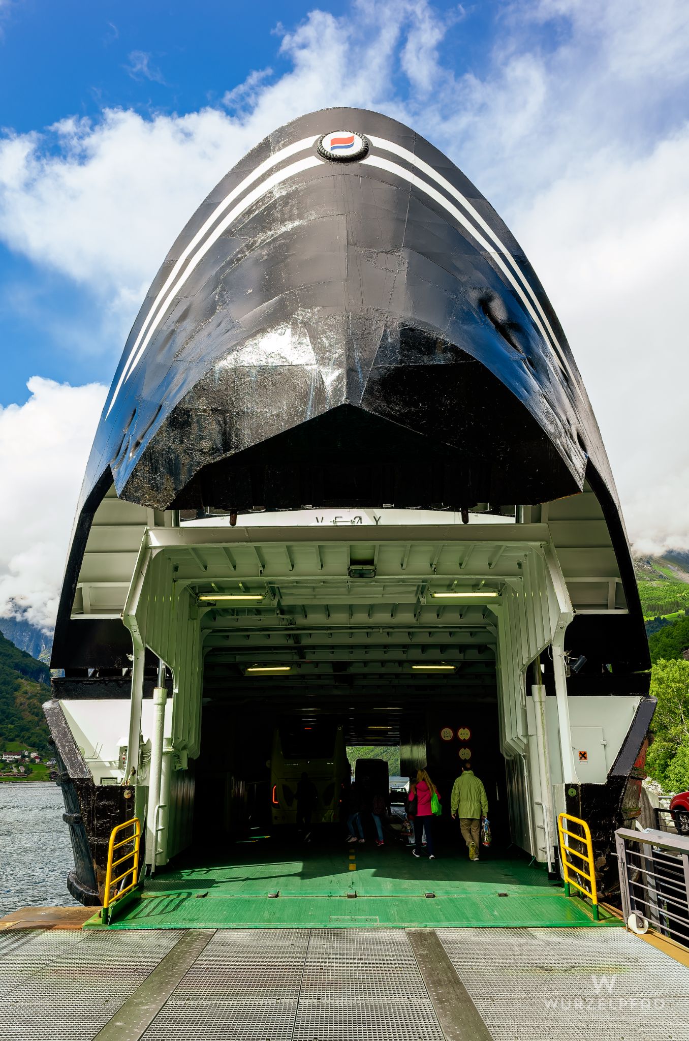 Fähre über den Geirangerfjord