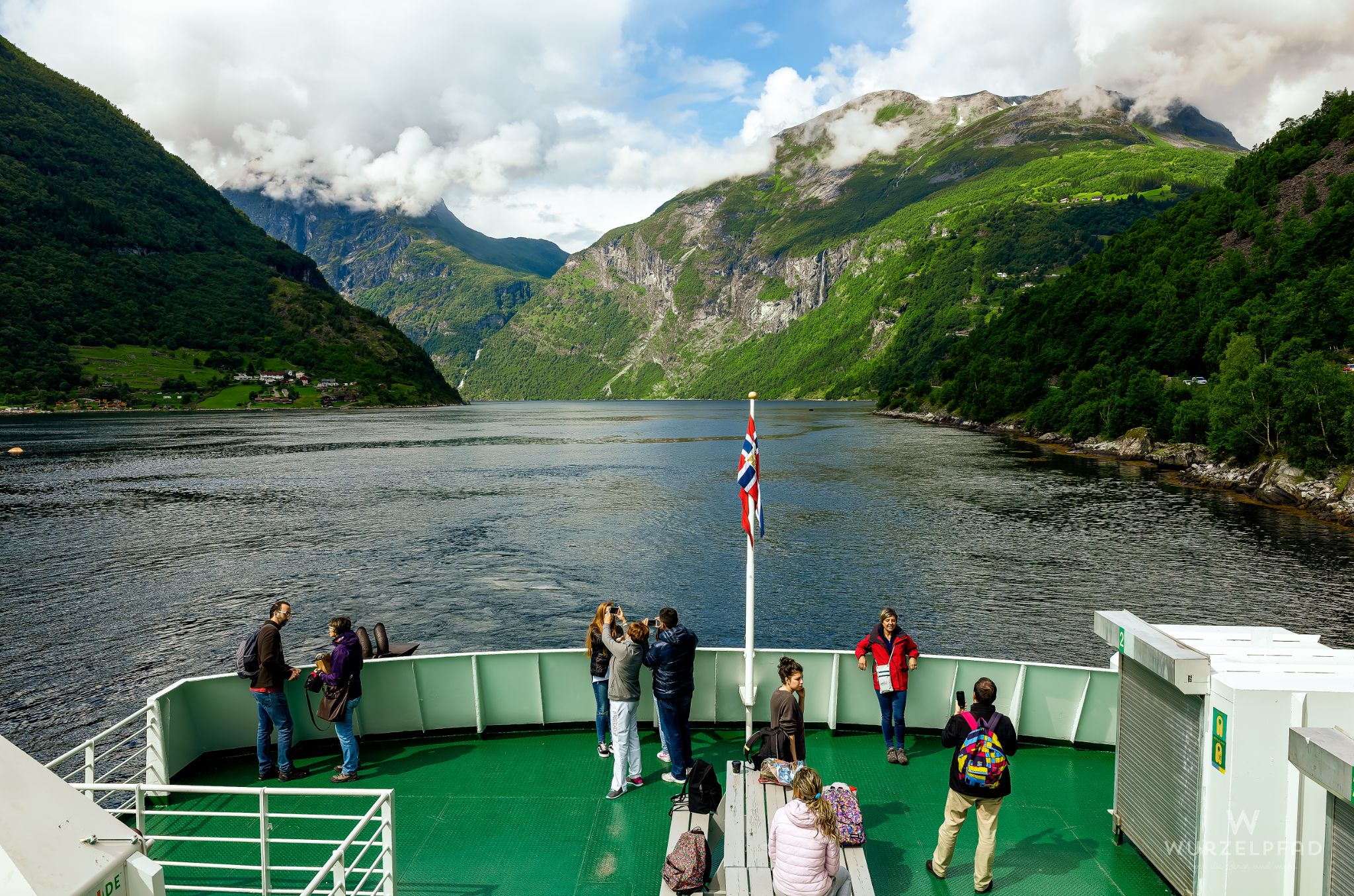 Fähre über den Geirangerfjord
