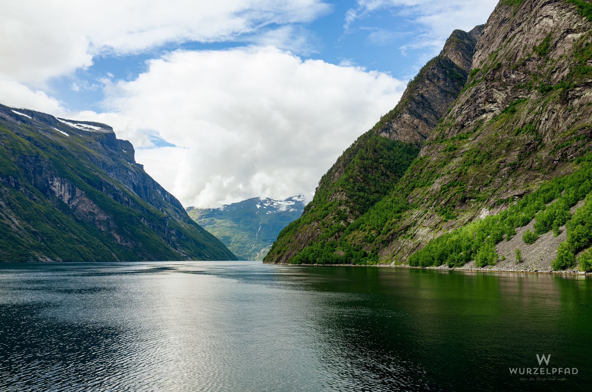 Blick über den Geirangerfjord