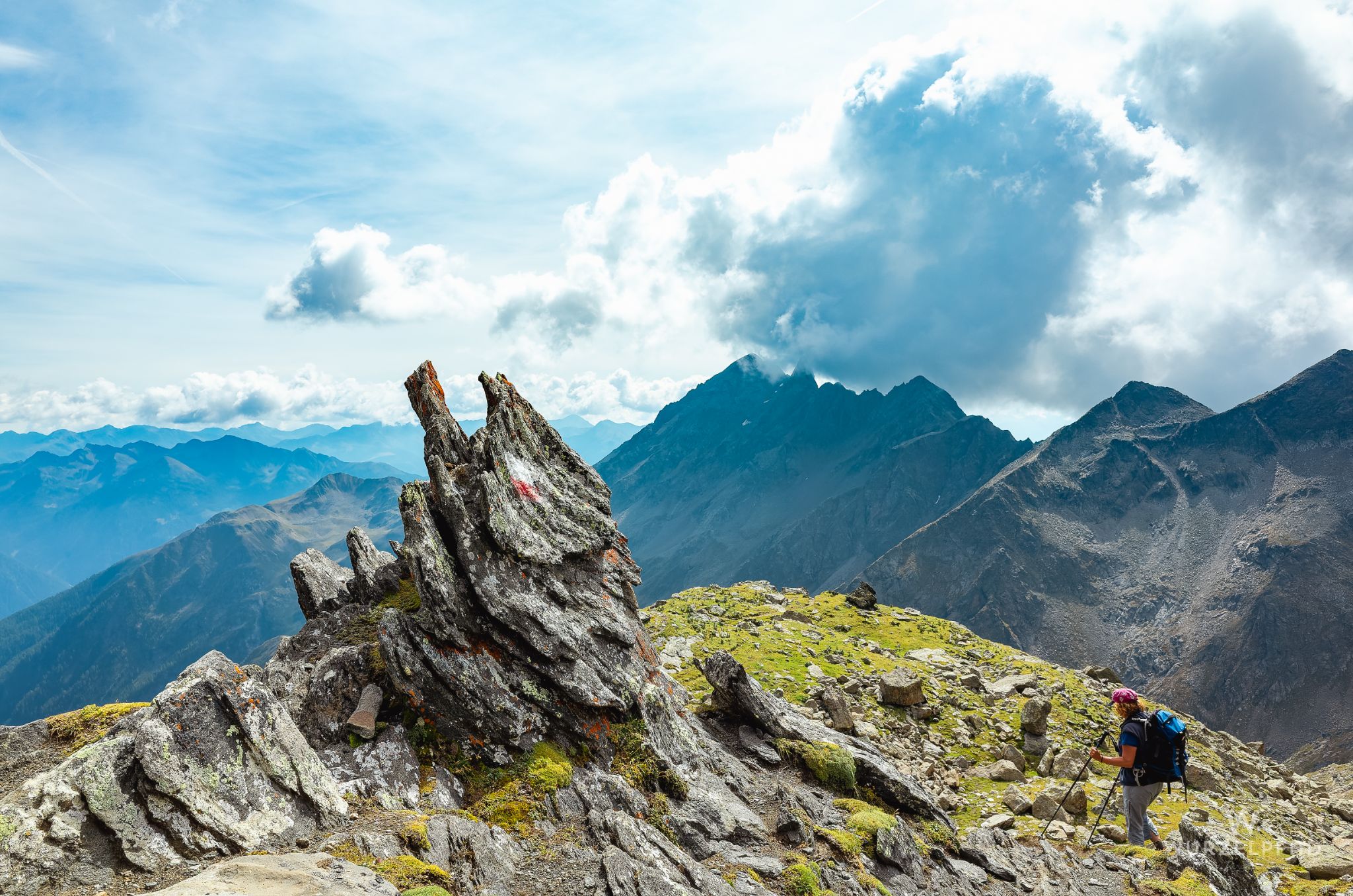 die Hütte kommt näher