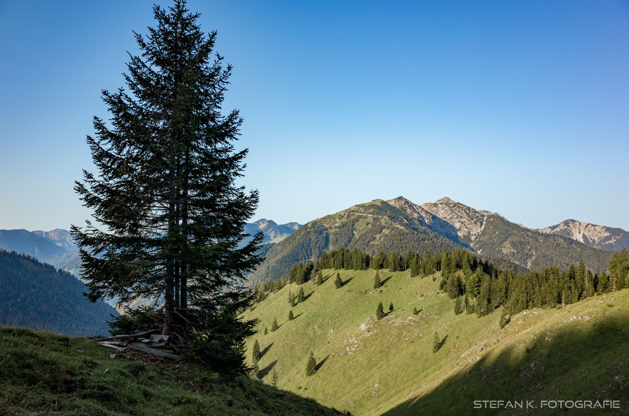 Blick hinüber zum Hochmiesing