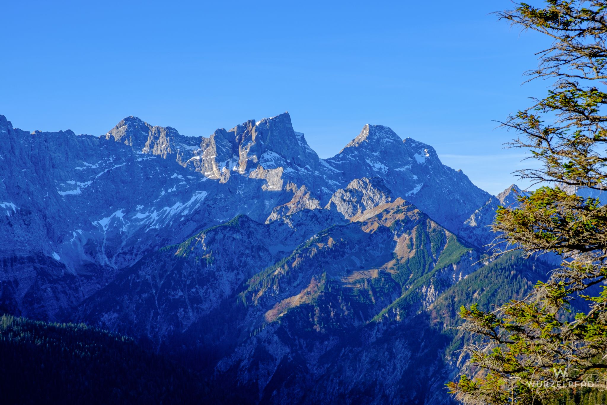 Vogelkarspitze und Östliche Karwendelspitze