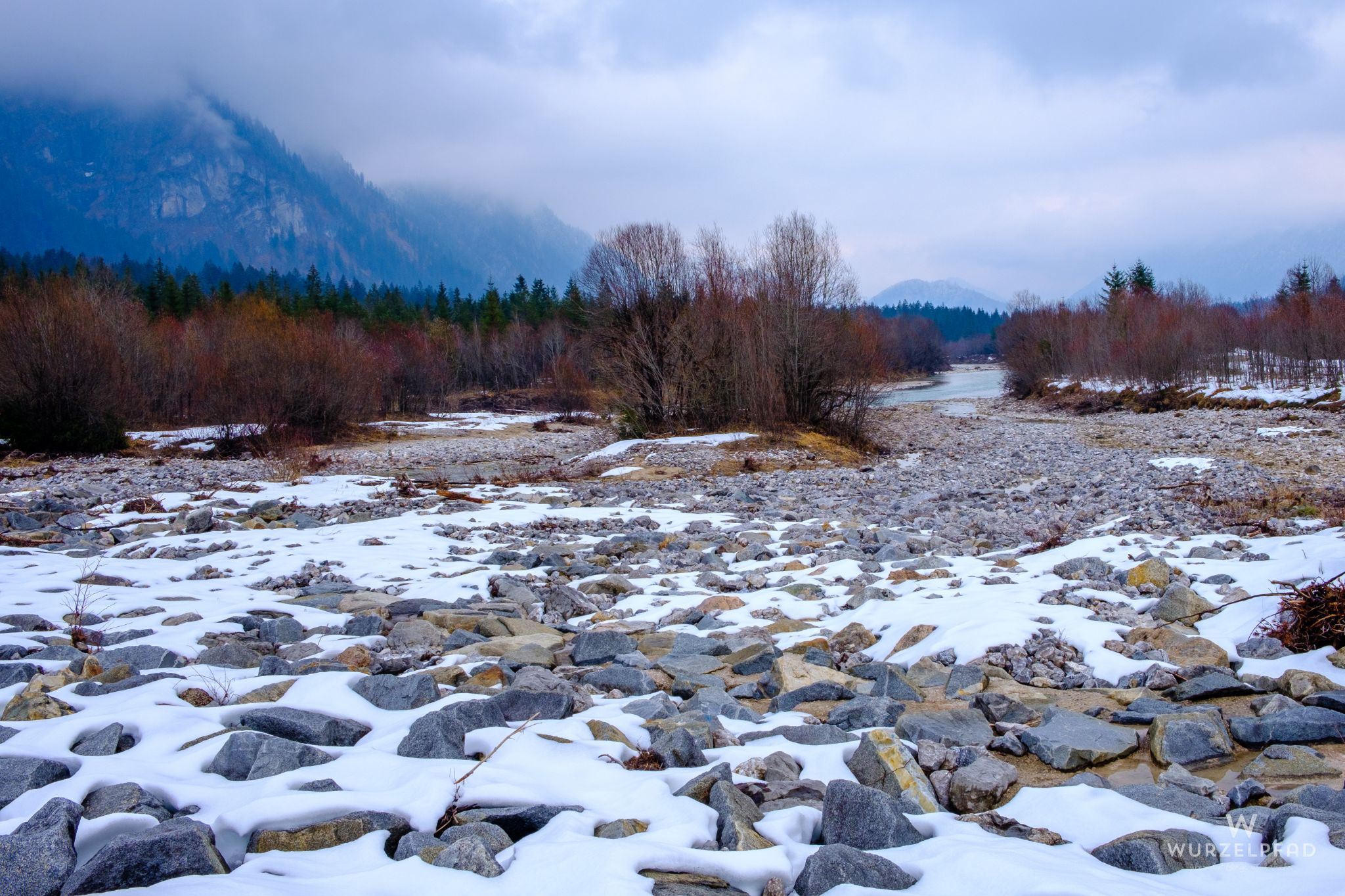 Isarauen unterm Wehr