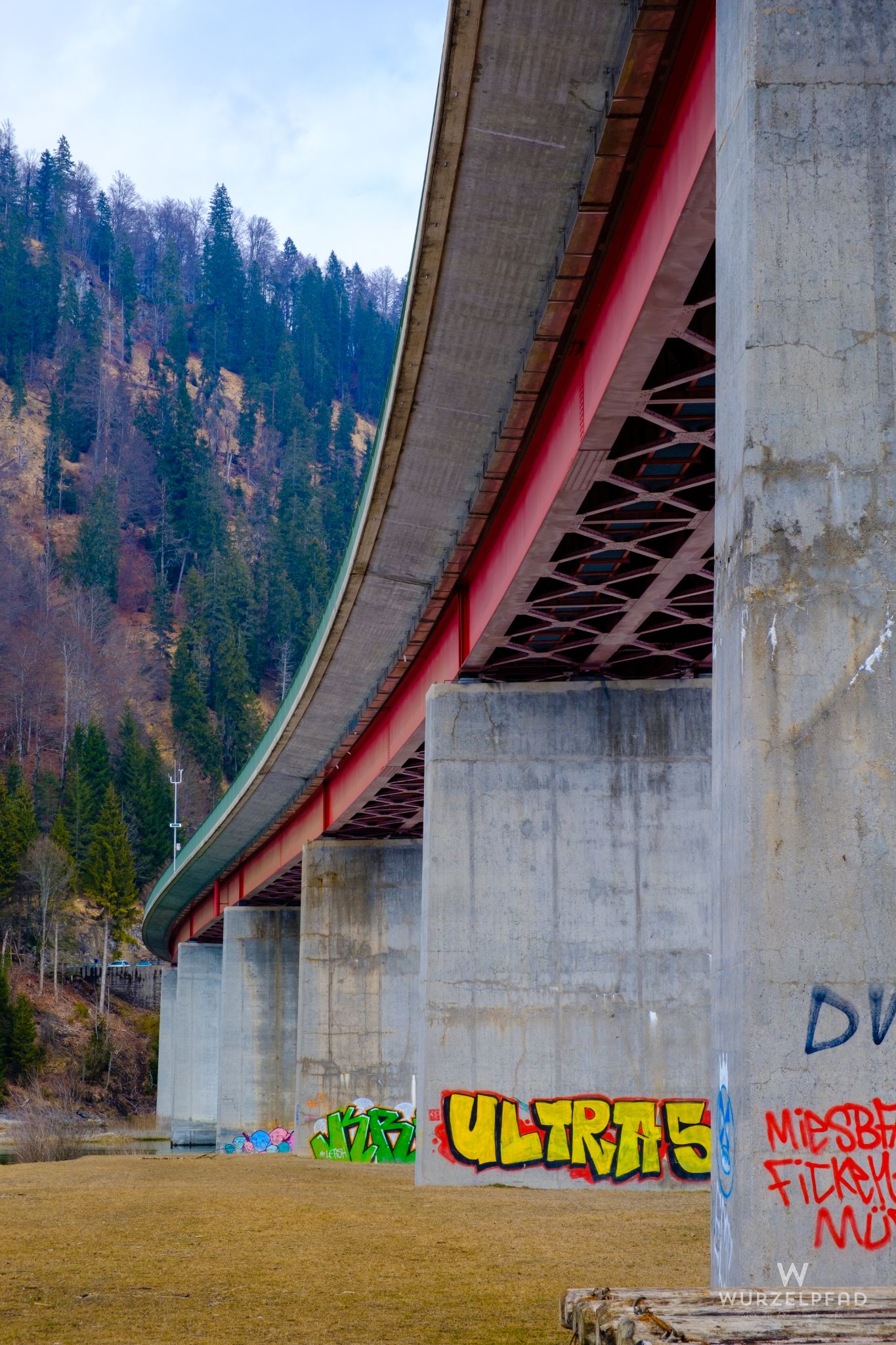 Die Brücke über'n Sylvenstein