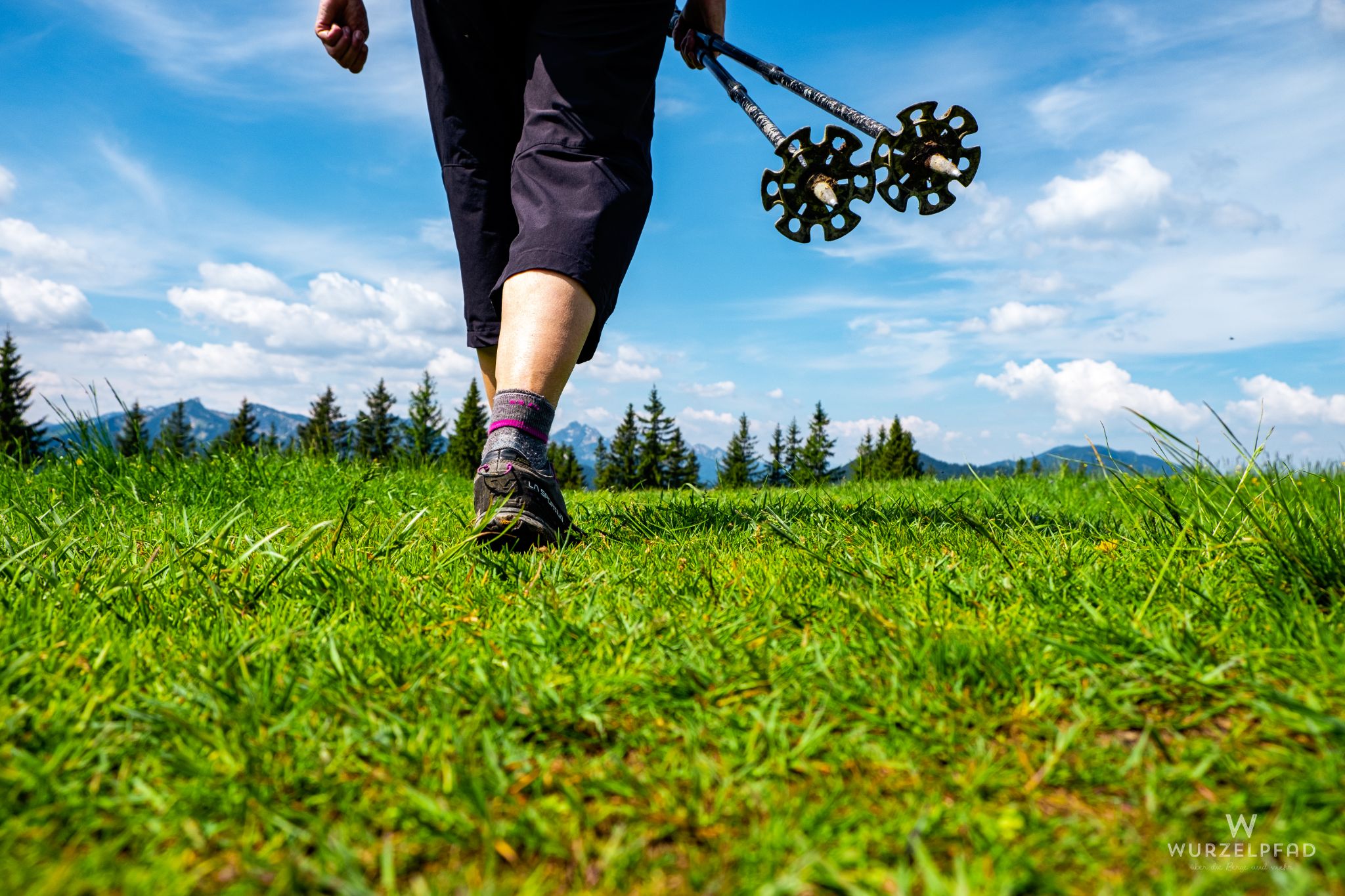 Abstieg über die Wiesen