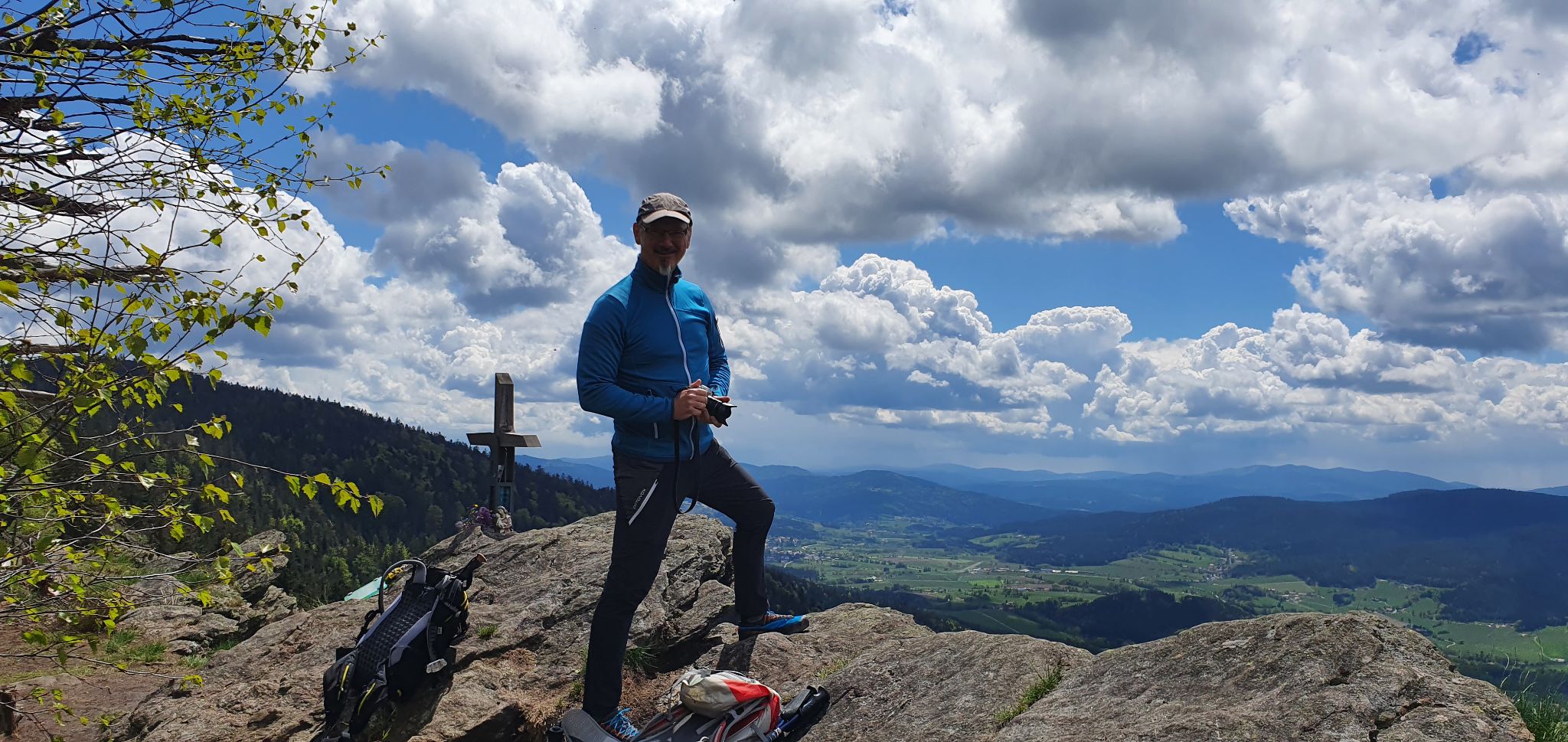 Zufriedener Wandersmann