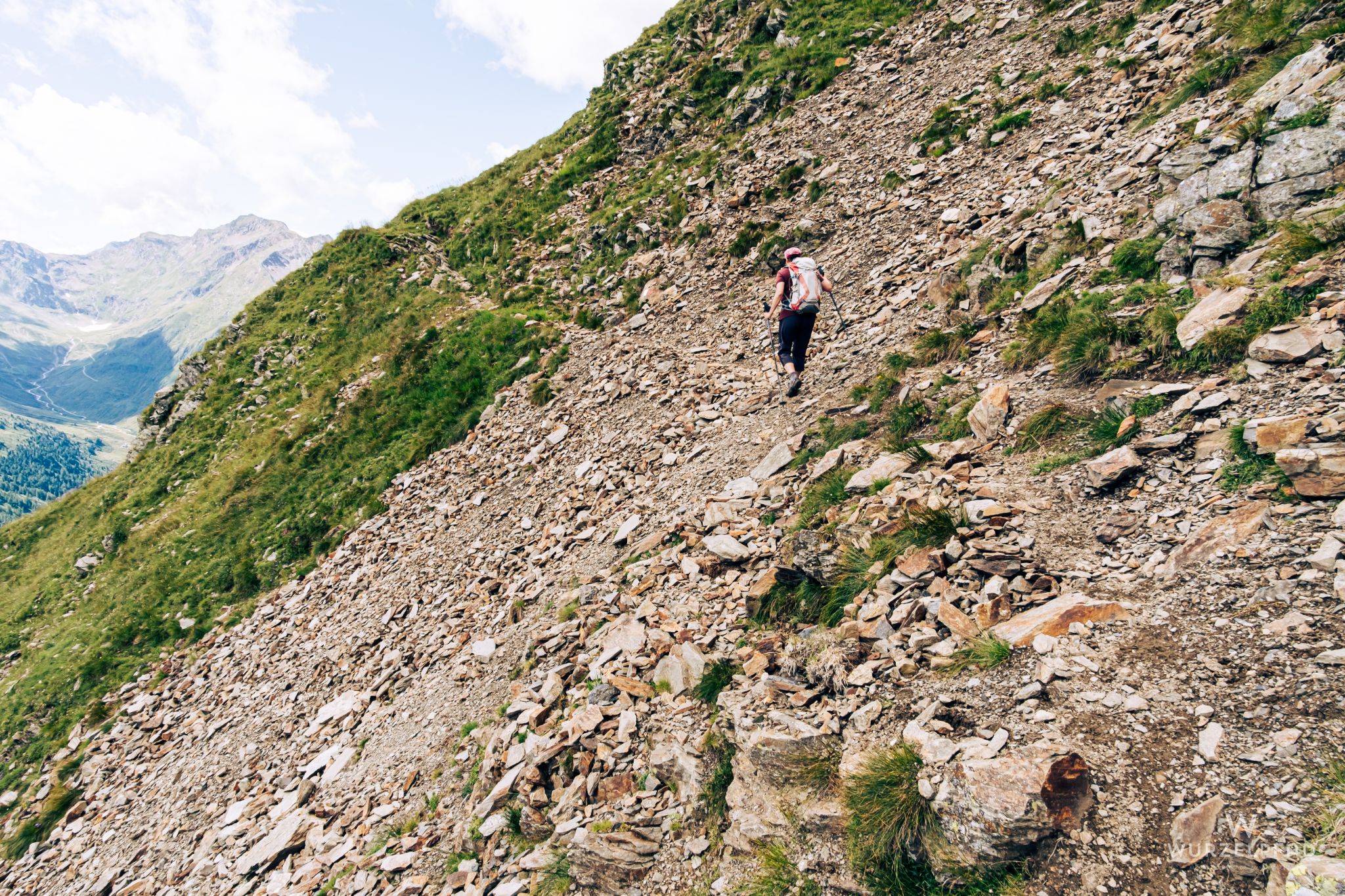 Abschüssiges Gelände