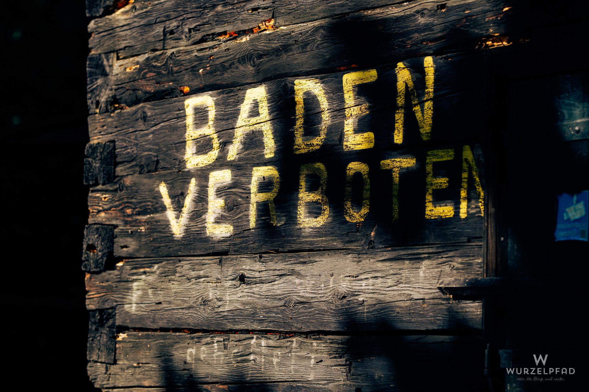 Baden Verboten und Überwachung per CCTV